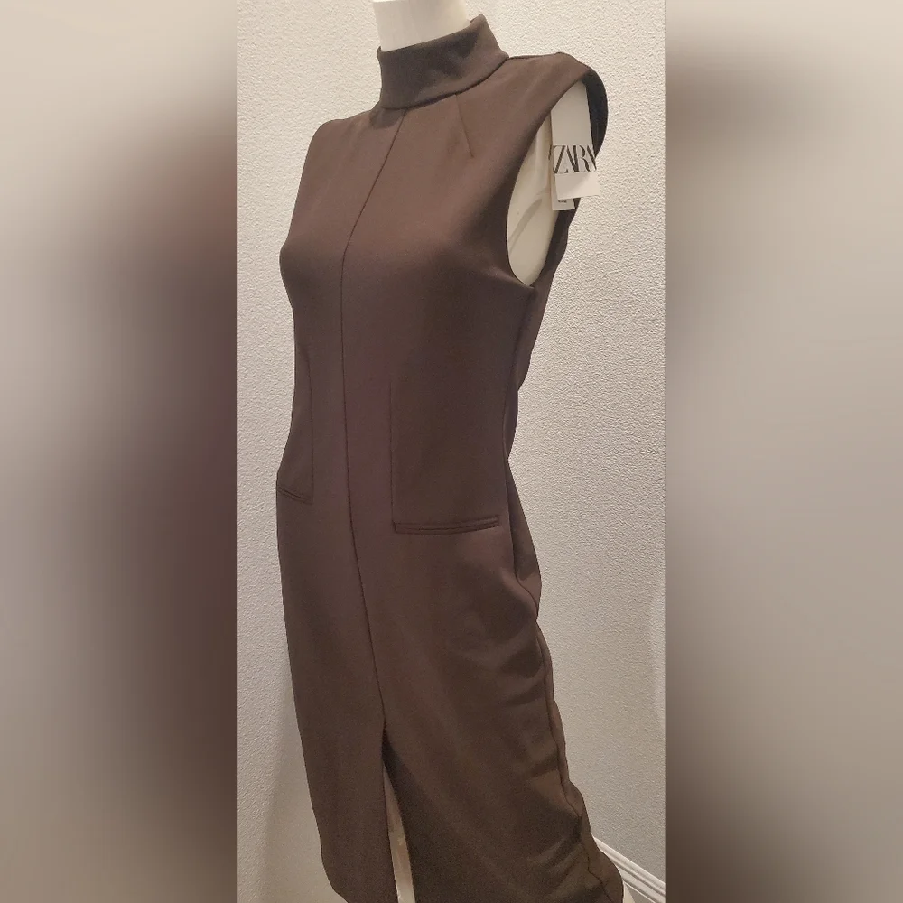 Dresss - Picture 3 of 3